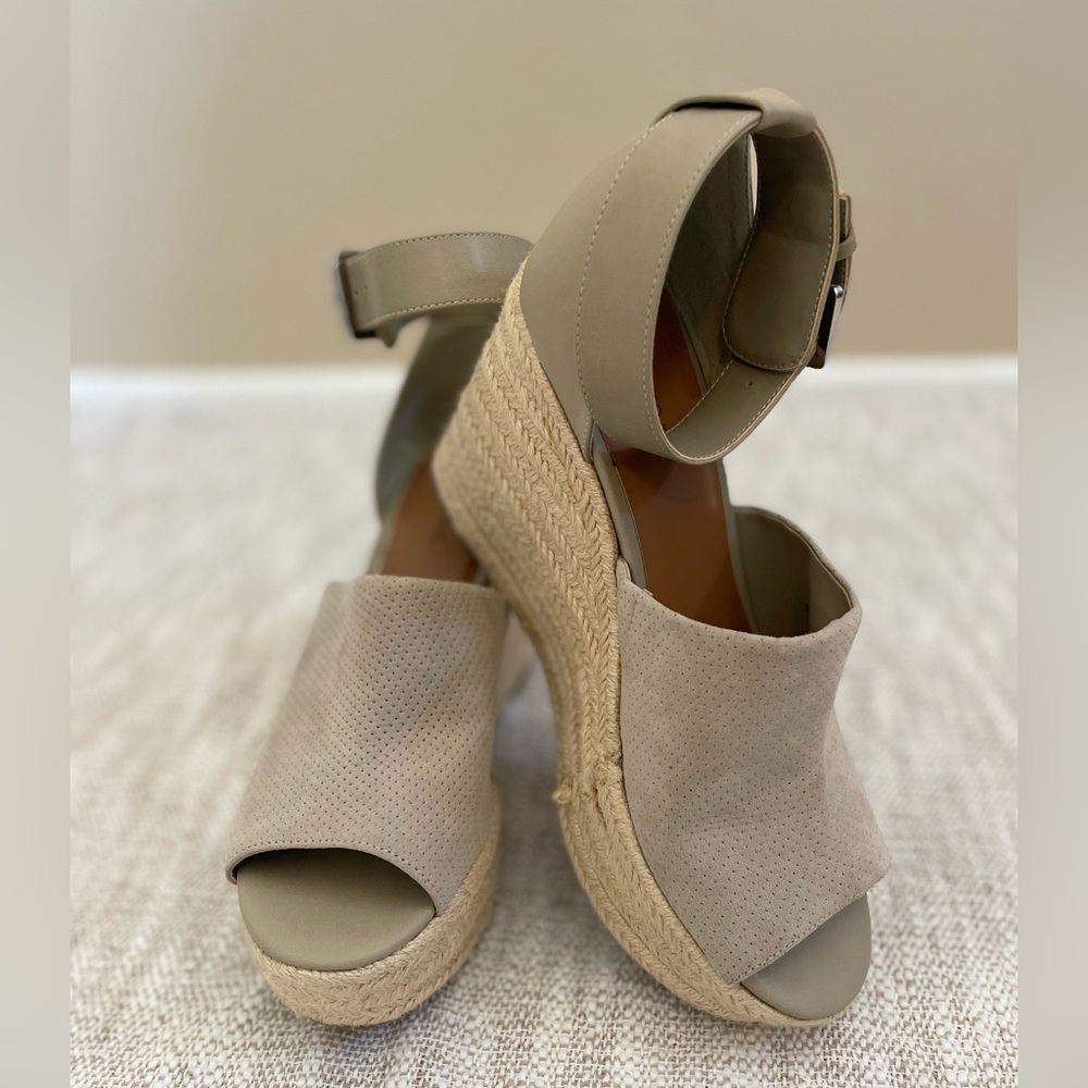 Indigo rd. espadrille wedge platform NWOT